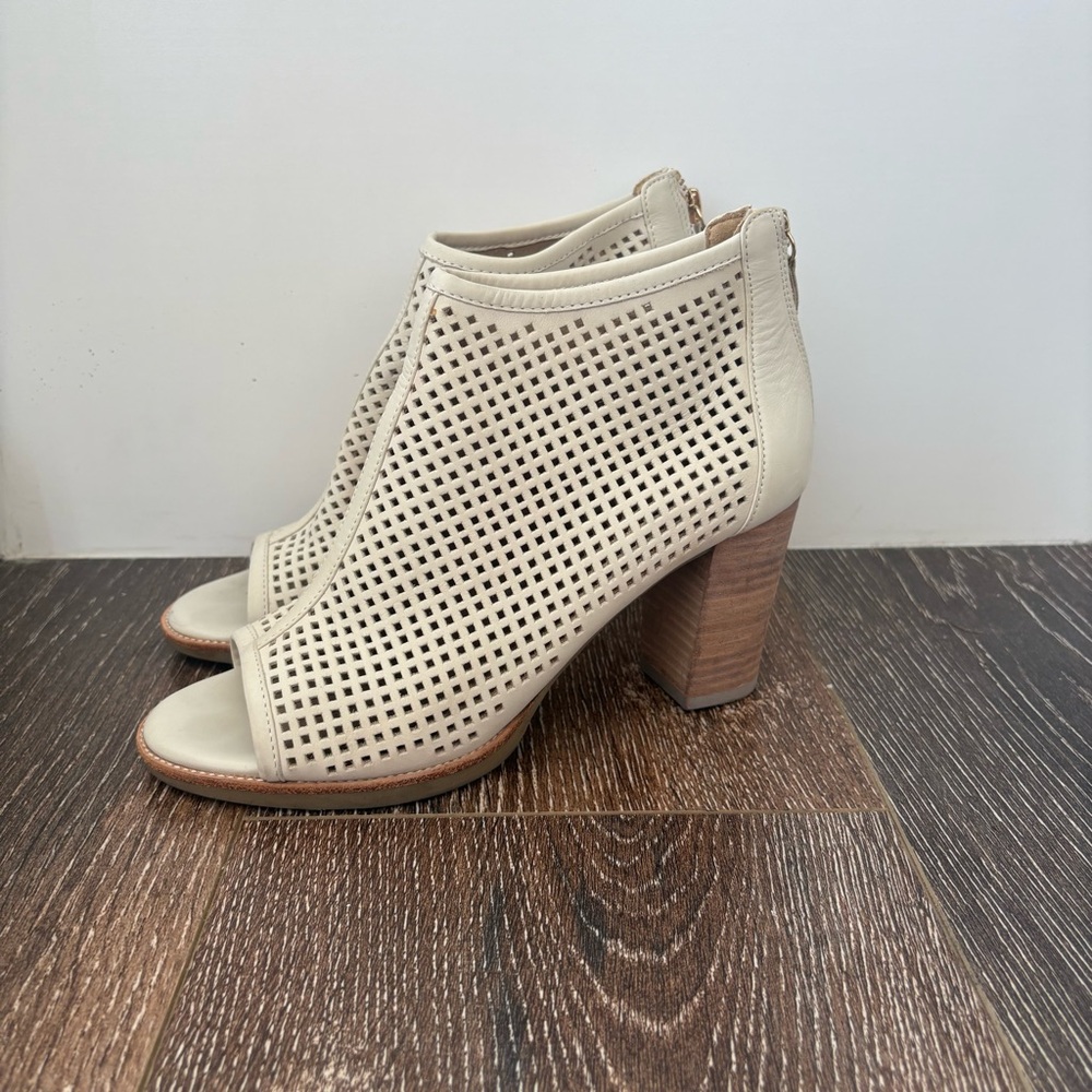 Geox Cream Peep-Toe Ankle Boots Size 6